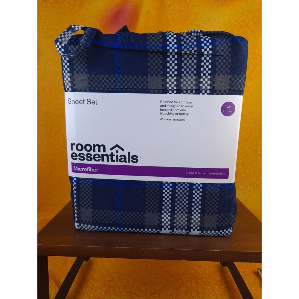 Room Essentials Microfiber‎ 3pc XL Twin Winkle Resistant Navy Blue Sheet Set